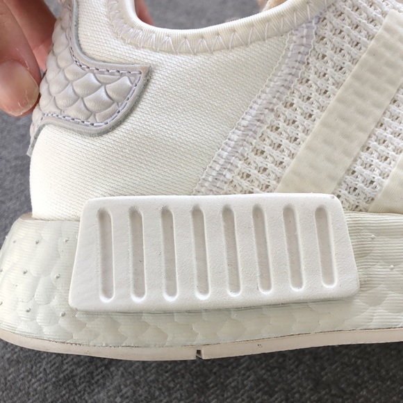 NWOT! - ADIDAS x DISNEY The Little Mermaid NMD R1 Athletic Shoes - Picture 11 of 16